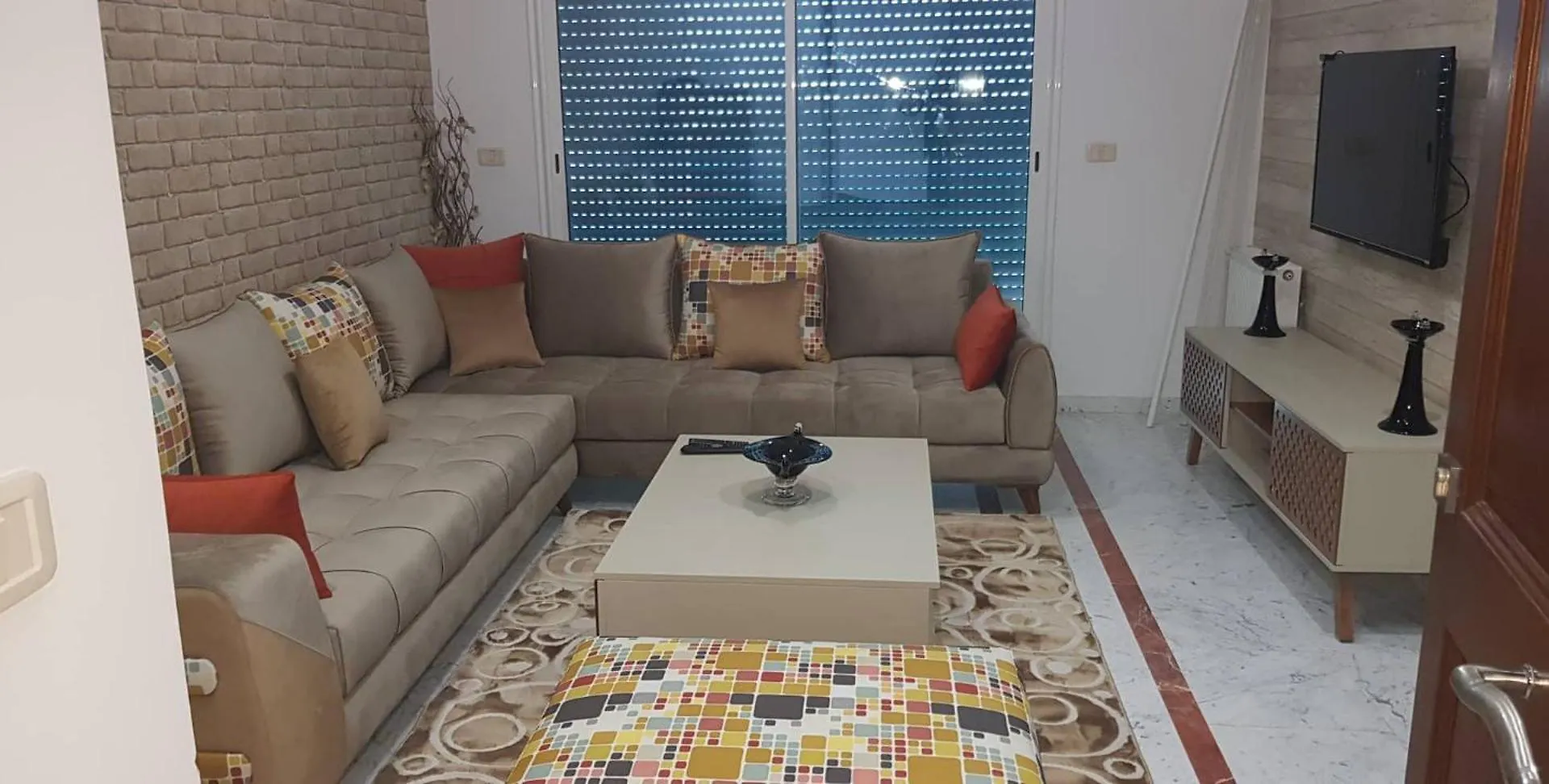 Charming And Cosy Apartment Close To Tunisia Mall Lac2 Tunis